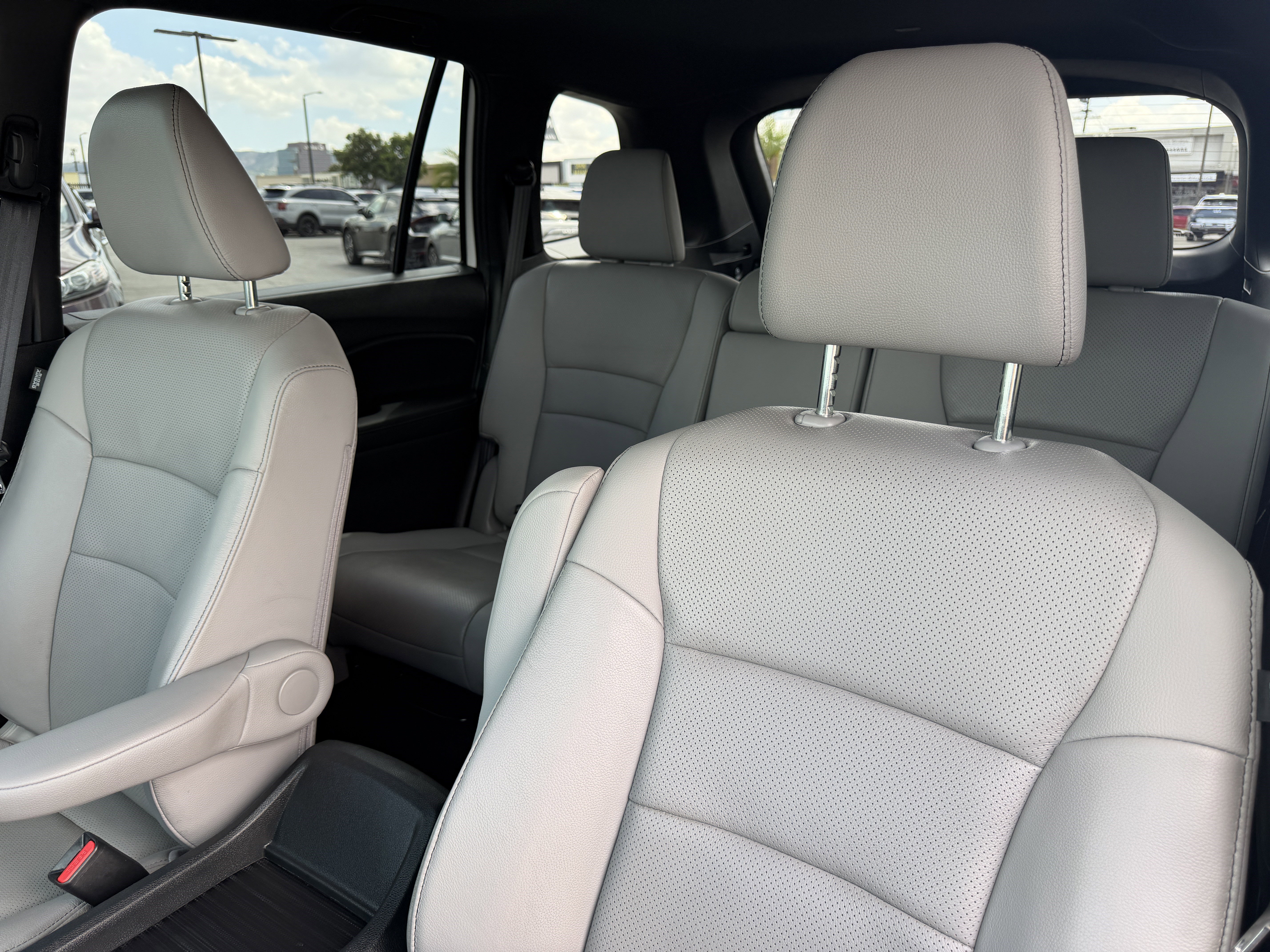 Used 2023 Honda Passport EX-L image 17