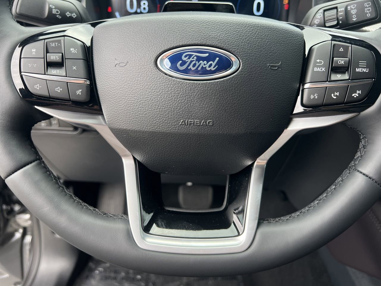 New 2026 Ford Explorer Platinum RWD image 9
