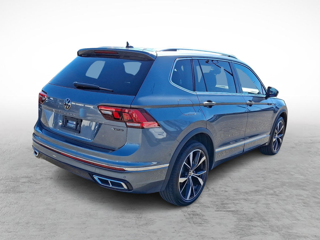 Used 2024 Volkswagen Tiguan SEL R-Line image 5