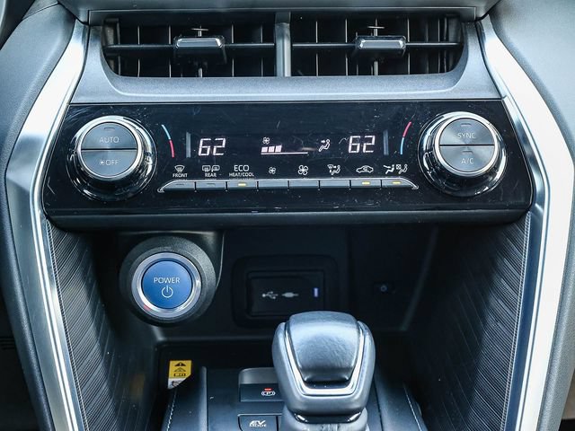 Used 2022 Toyota Venza XLE AWD/4WD image 14