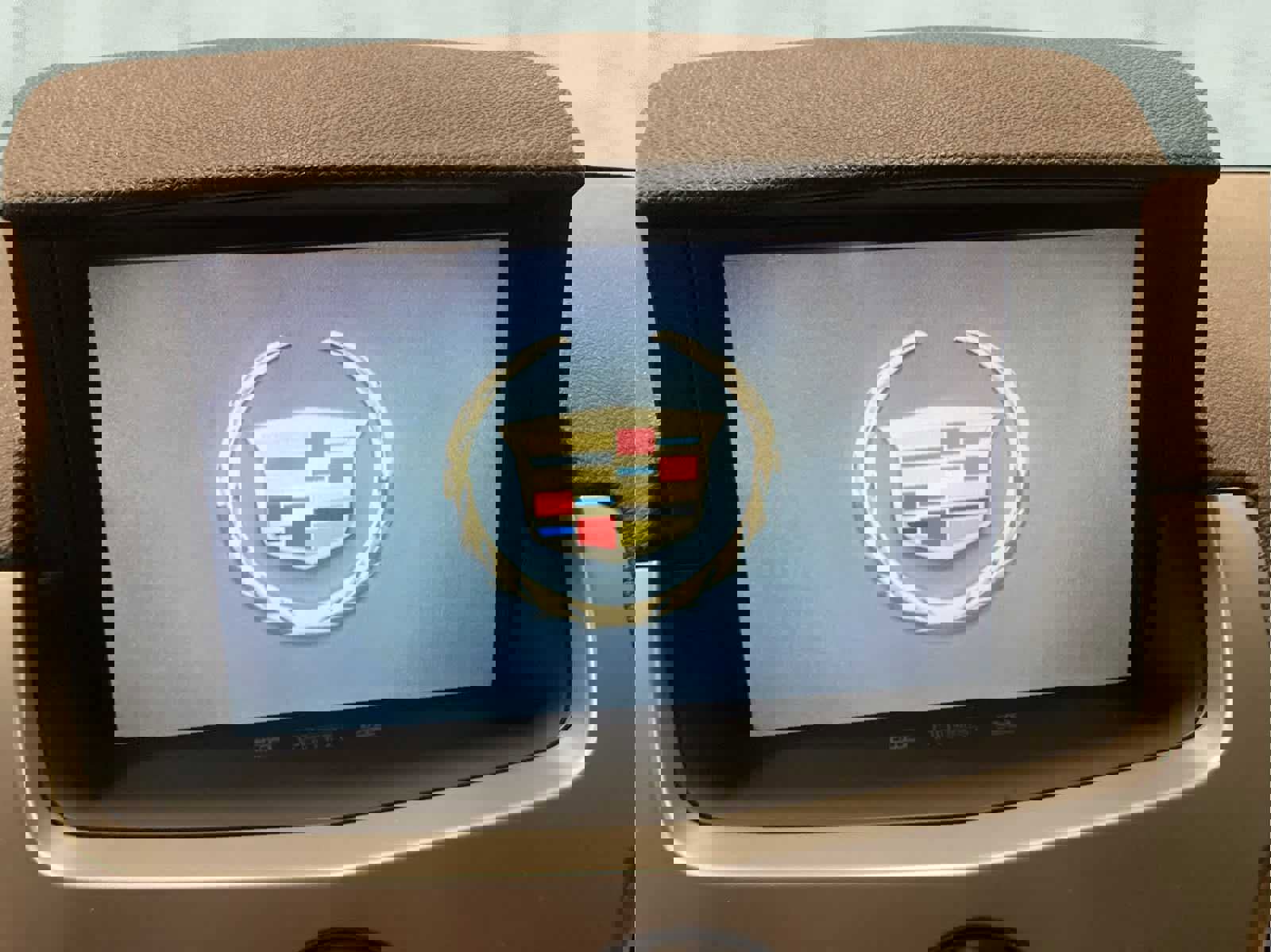 Used 2011 Cadillac CTS Premium image 32