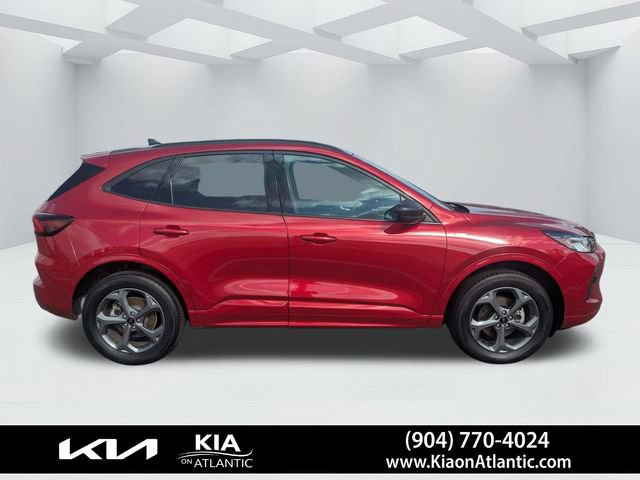 Used 2024 Ford Escape ST-Line AWD/4WD image 2