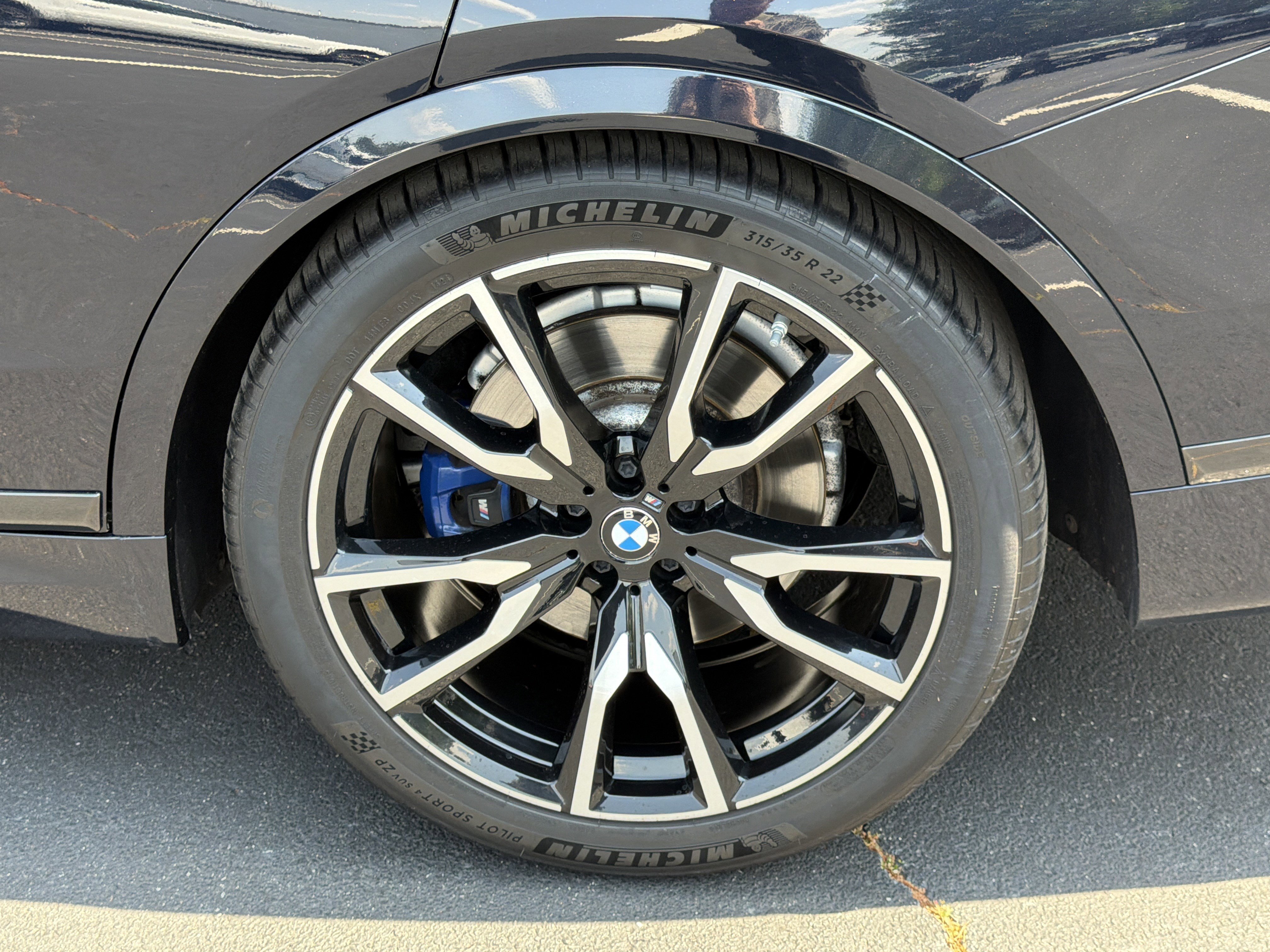 Used 2019 BMW X7 xDrive50i w/ M Sport Package AWD/4WD image 23