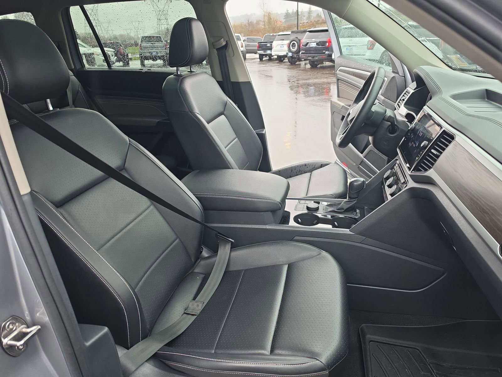 Used 2022 Volkswagen Atlas SE image 18