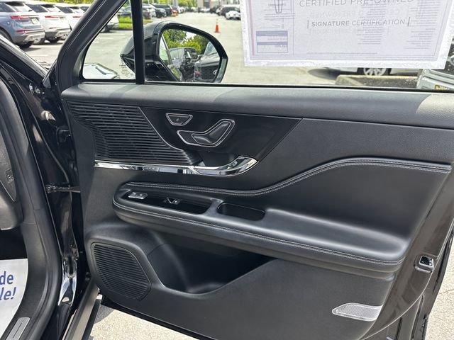 Certified 2022 Lincoln Corsair AWD w/ Equipment Group 101A image 35