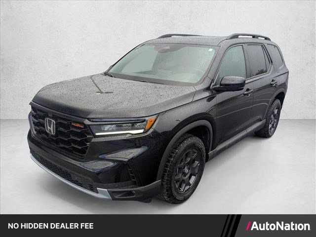 Certified 2025 Honda Pilot TrailSport
