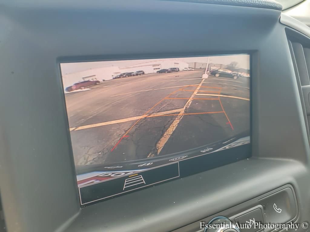 Used 2024 GMC Terrain SLE w/ Driver Convenience Package image 15