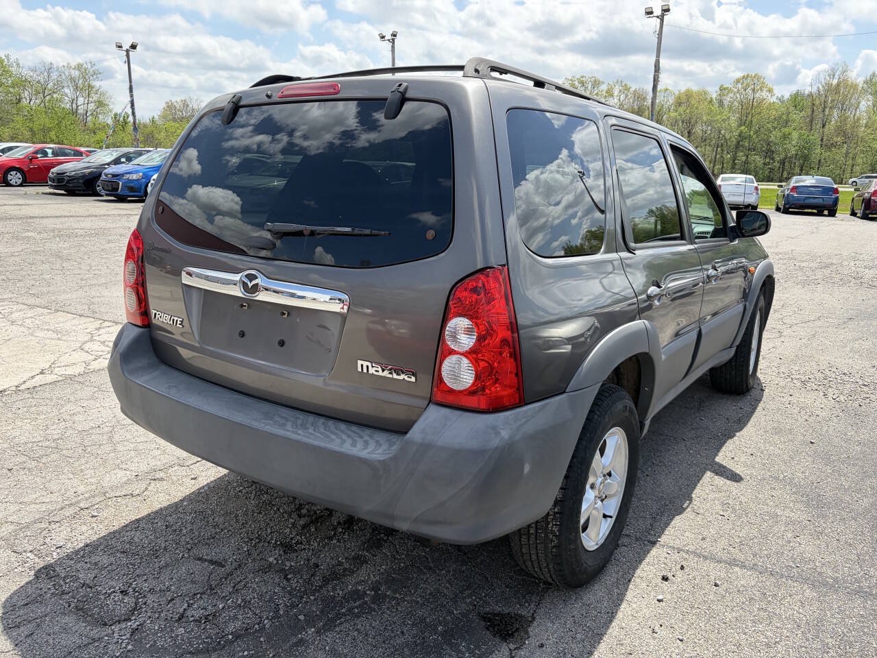 Used 2005 MAZDA Tribute I FWD image 6