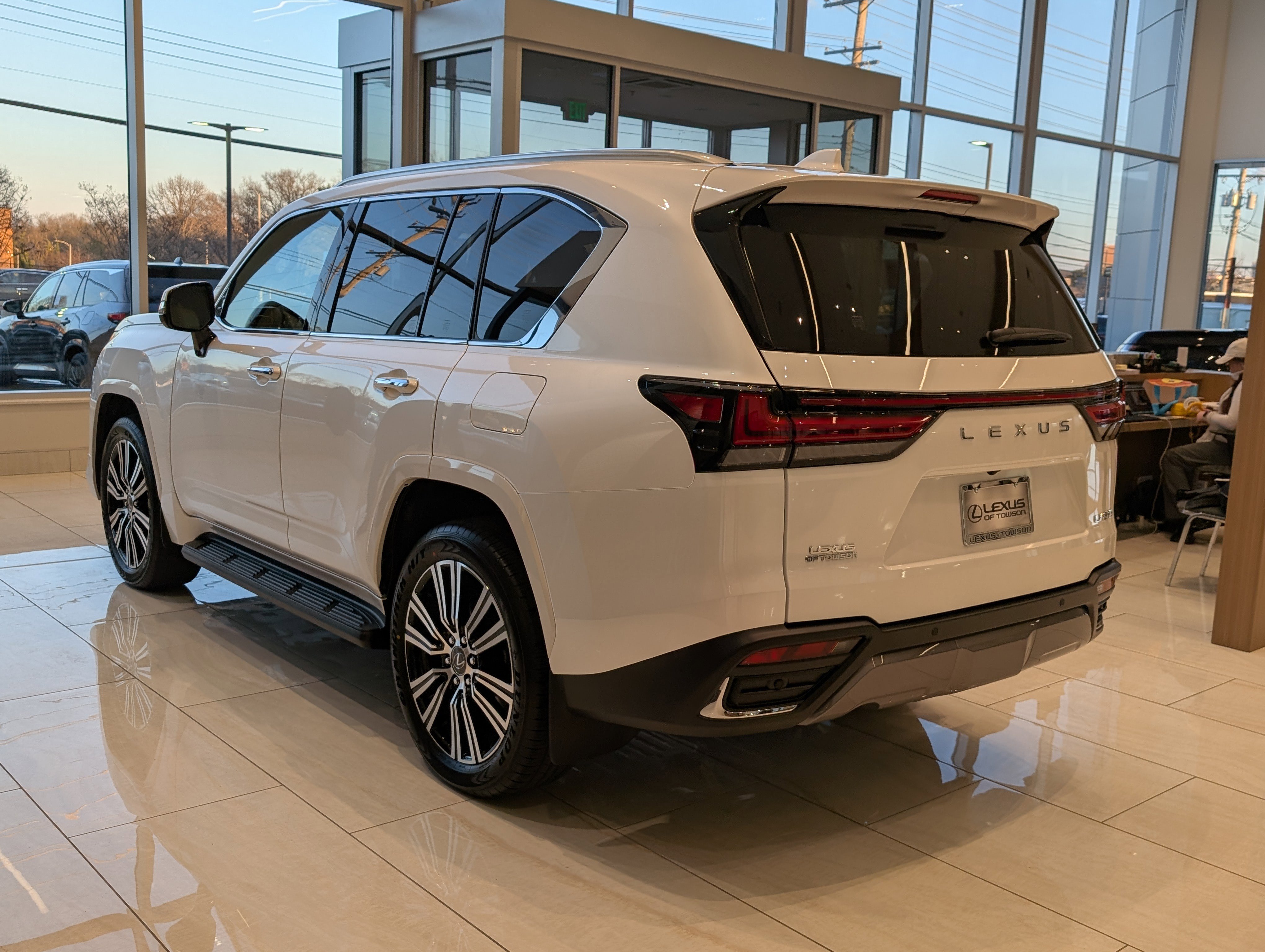 New 2026 Lexus LX 600 4WD w/ Luxury Package image 4