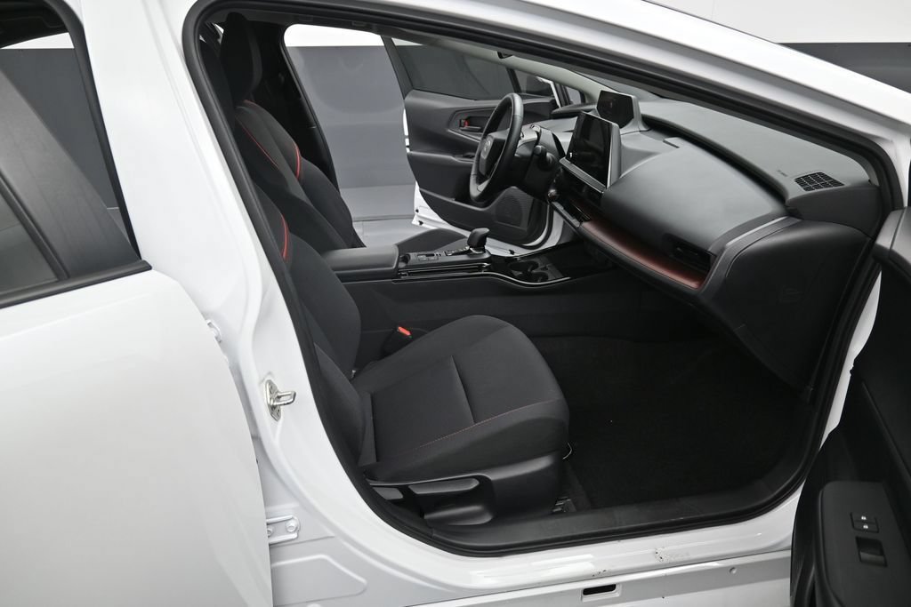 Certified 2024 Toyota Prius Prime FWD image 30