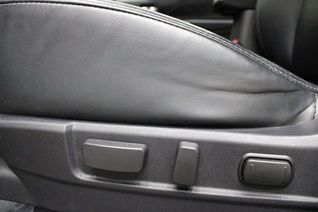 Used 2020 Mitsubishi Outlander SEL AWD/4WD image 16