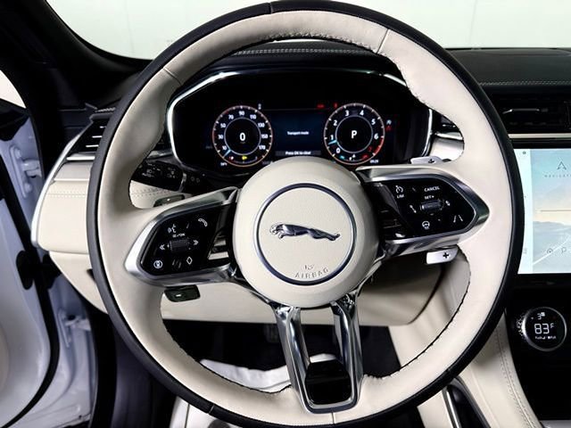 New 2026 Jaguar F-PACE R-Dynamic S image 17