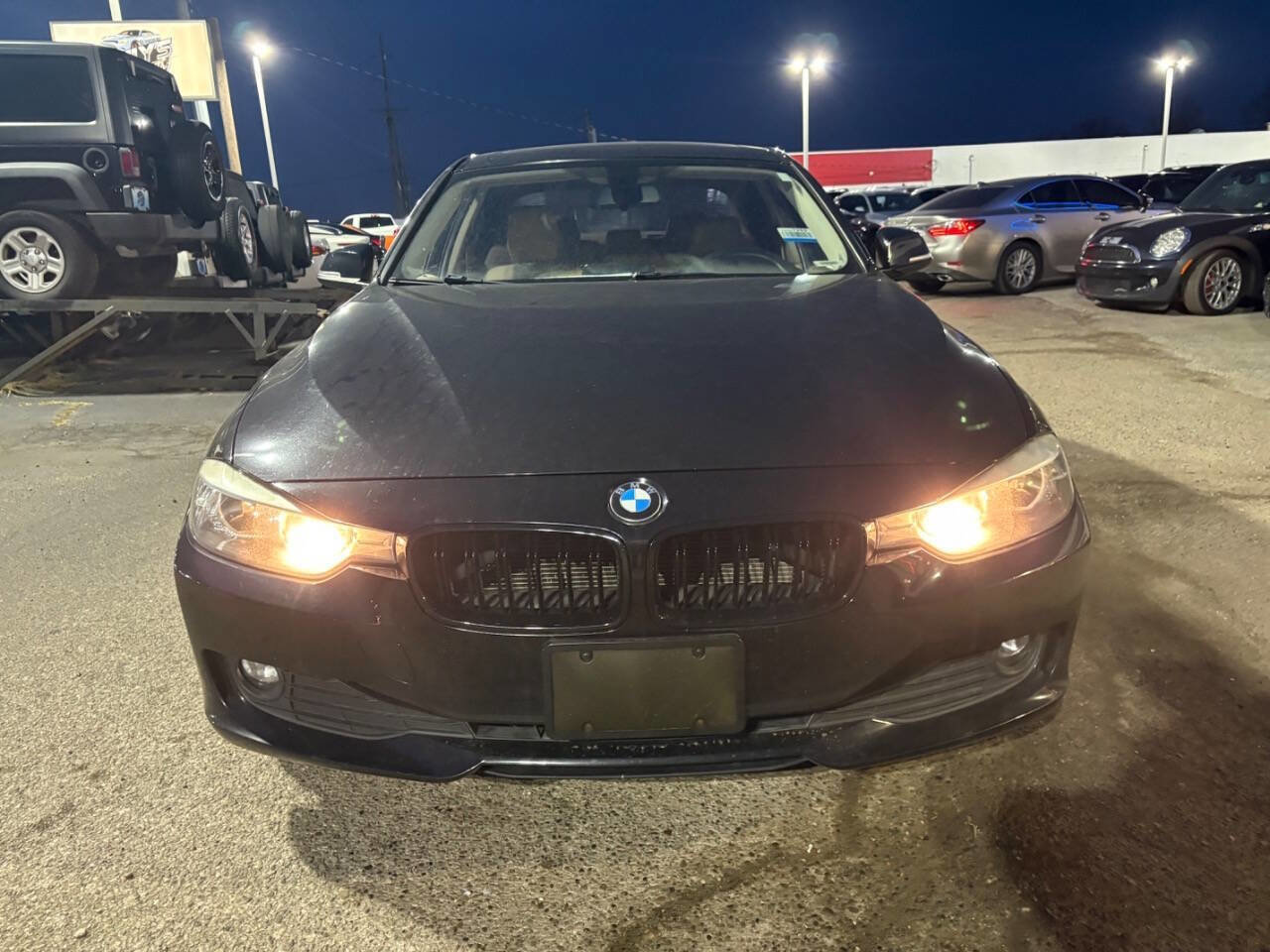 Used 2014 BMW 320i Sedan image 2