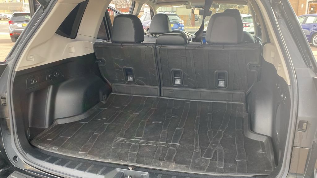 Used 2019 Subaru Forester Limited w/ Popular Package #3 image 11