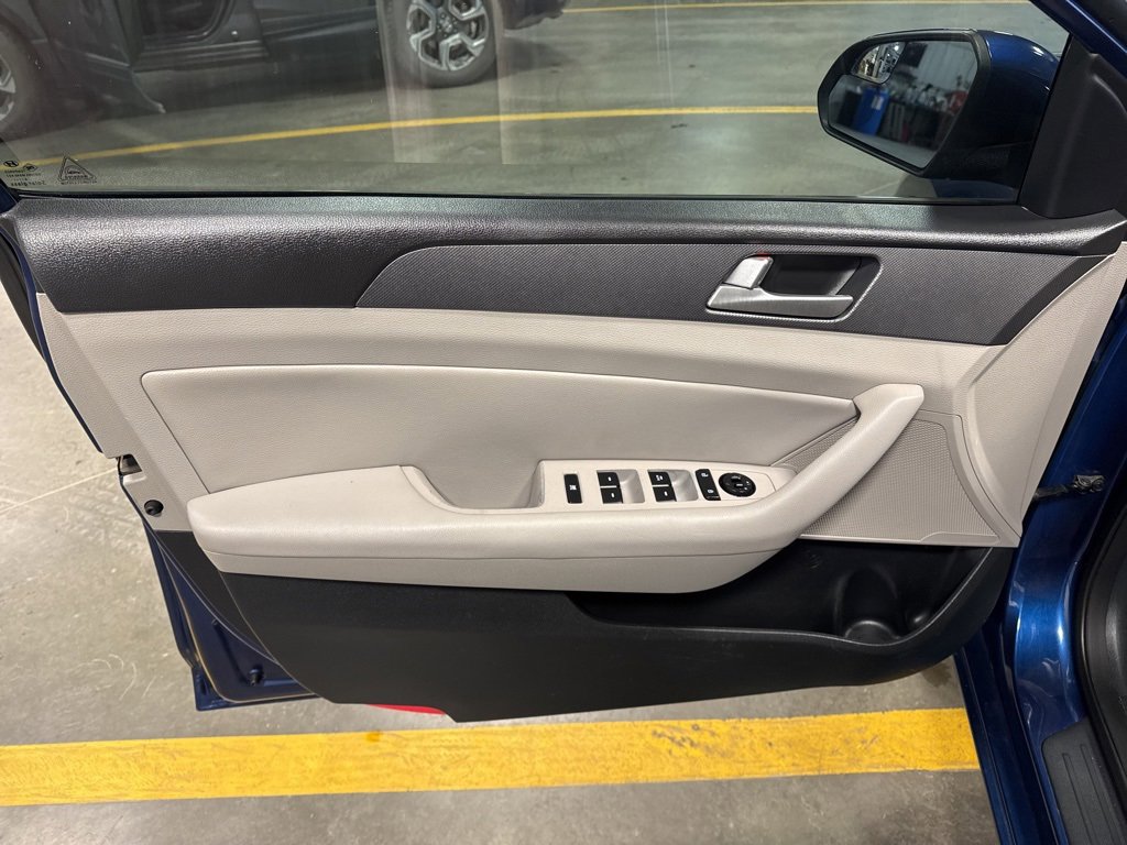 Used 2015 Hyundai Sonata SE w/ Option Group 09 image 23