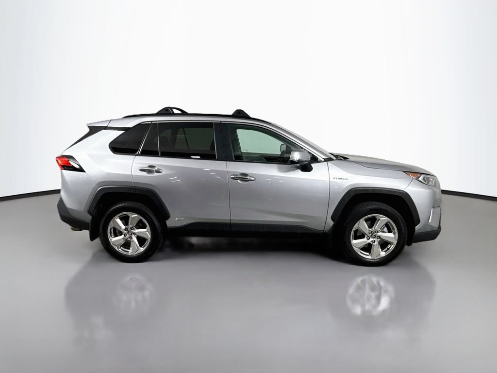 Used 2021 Toyota RAV4 Limited AWD/4WD image 4
