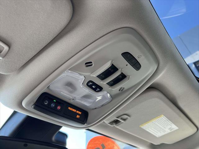 Certified 2025 Buick Encore GX Avenir w/ Avenir Convenience Package image 32