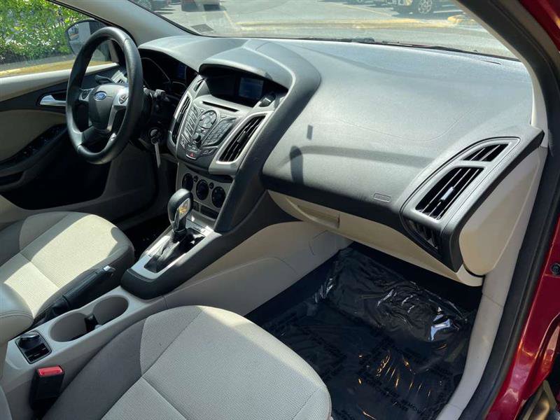 Used 2014 Ford Focus SE image 69