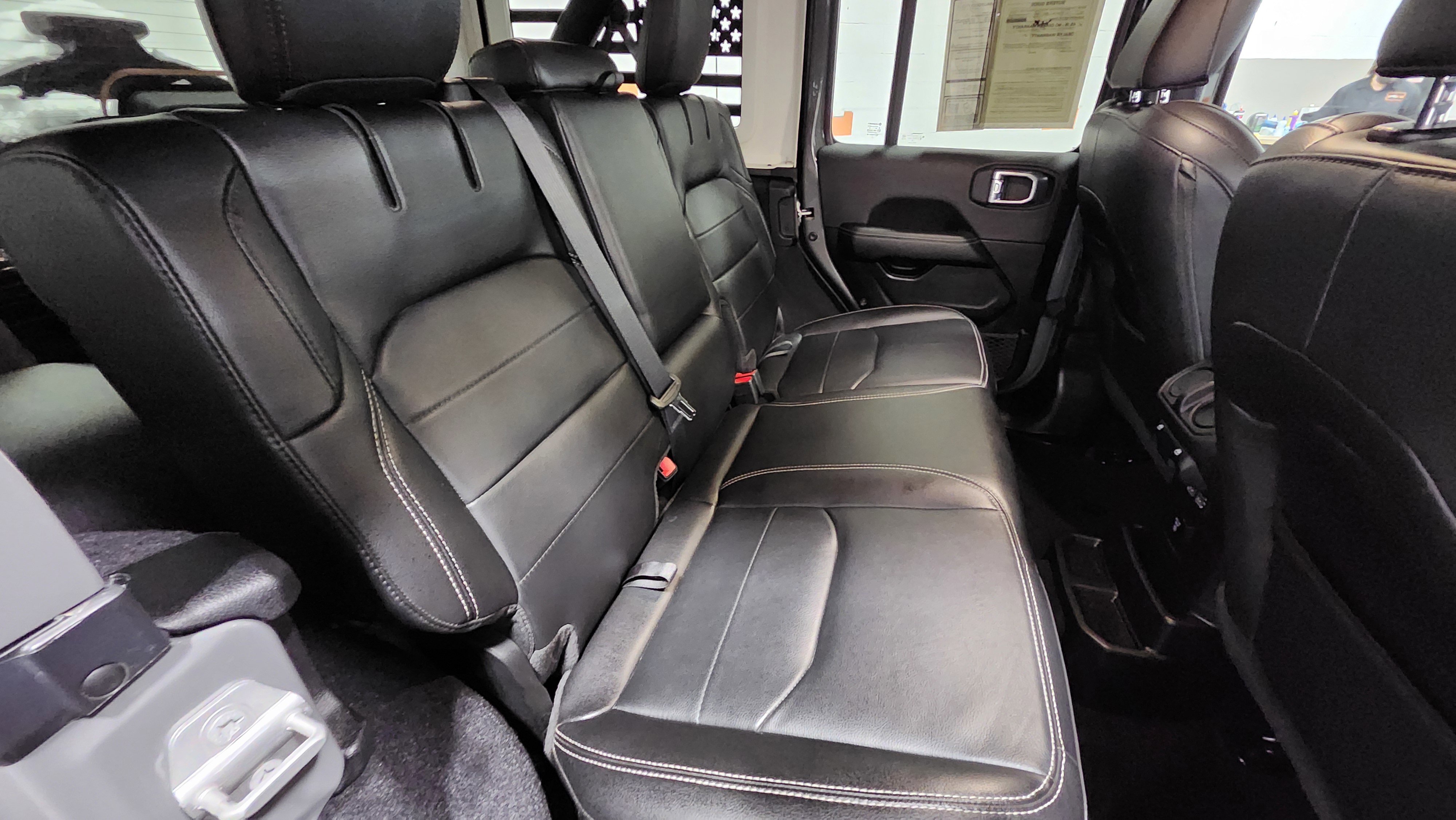 Used 2022 Jeep Wrangler Unlimited Sahara w/ Cold Weather Group image 21