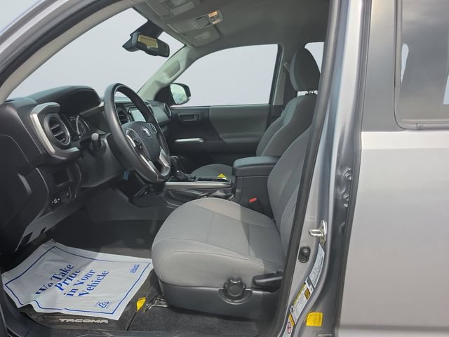 Used 2019 Toyota Tacoma SR5 AWD/4WD image 9