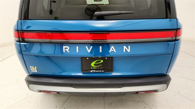 Used 2024 Rivian R1S Launch Edition image 11