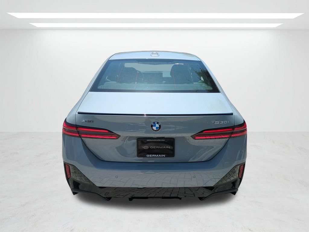 New 2027 BMW 530i xDrive w/ M Sport Package AWD/4WD image 5