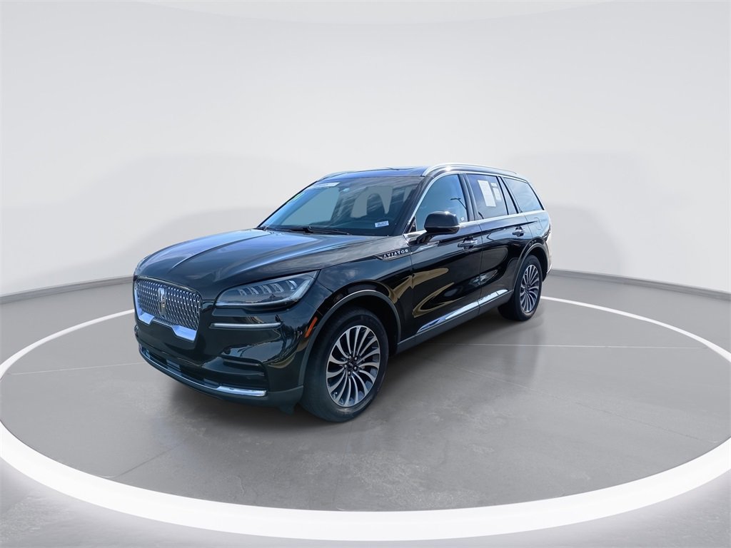 Used 2024 Lincoln Aviator Premiere w/ Premium Package image 4
