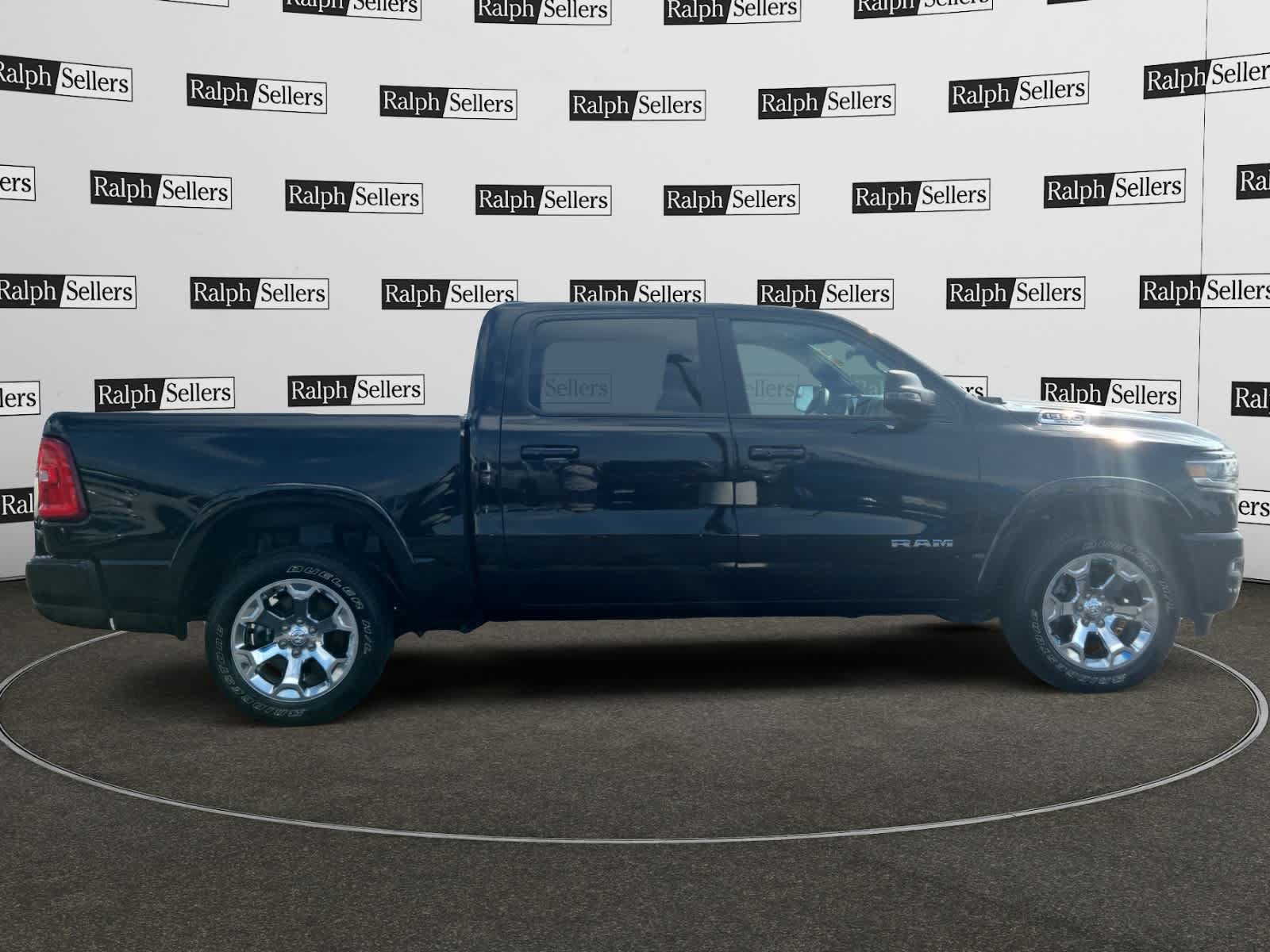 Certified 2025 RAM 1500 Big Horn AWD/4WD image 7