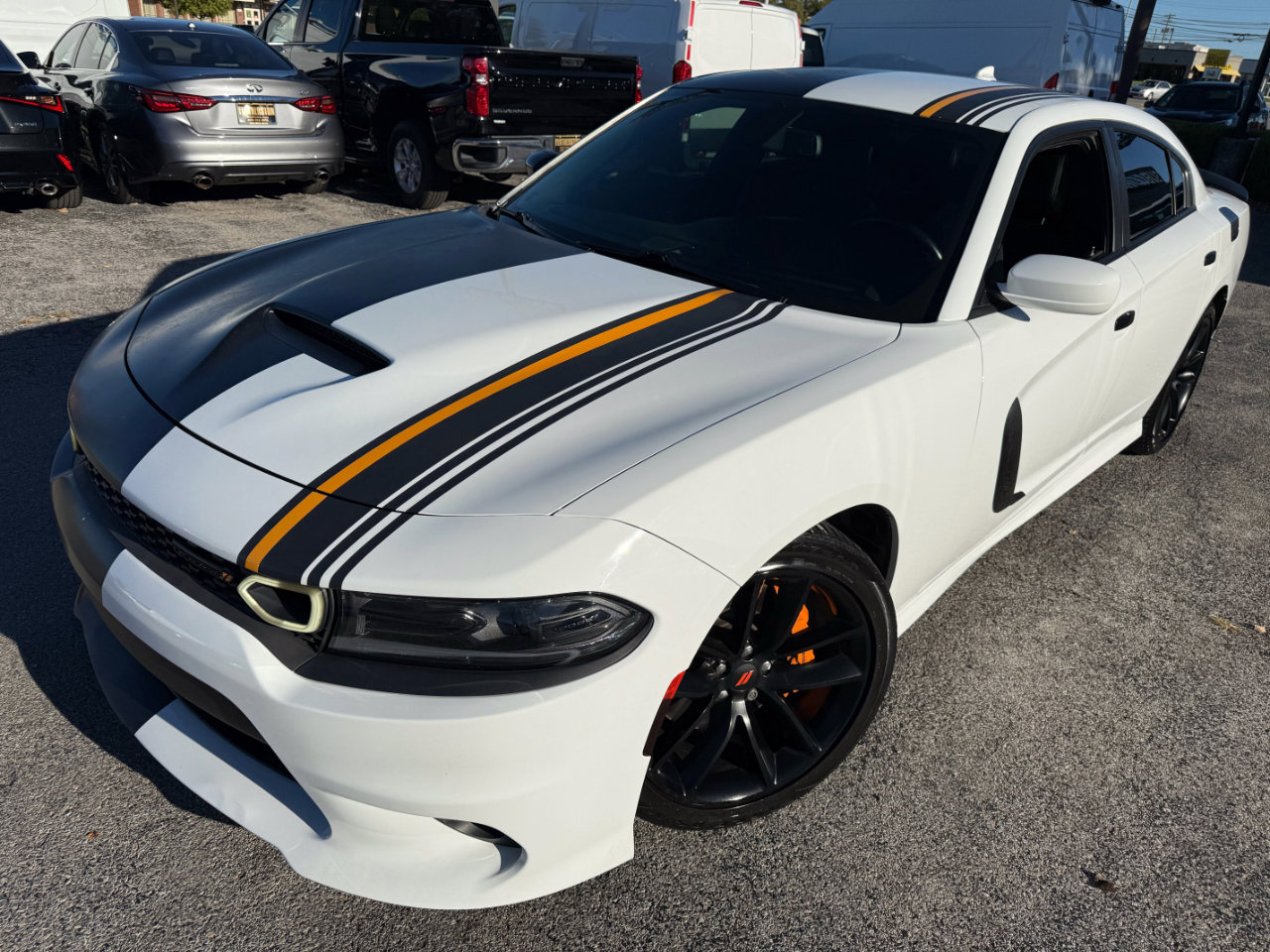 Used 2022 Dodge Charger GT w/ Plus Group image 2