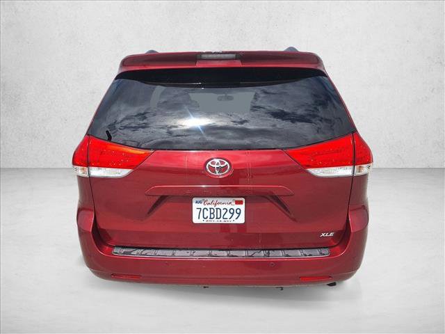 Used 2012 Toyota Sienna XLE FWD image 6