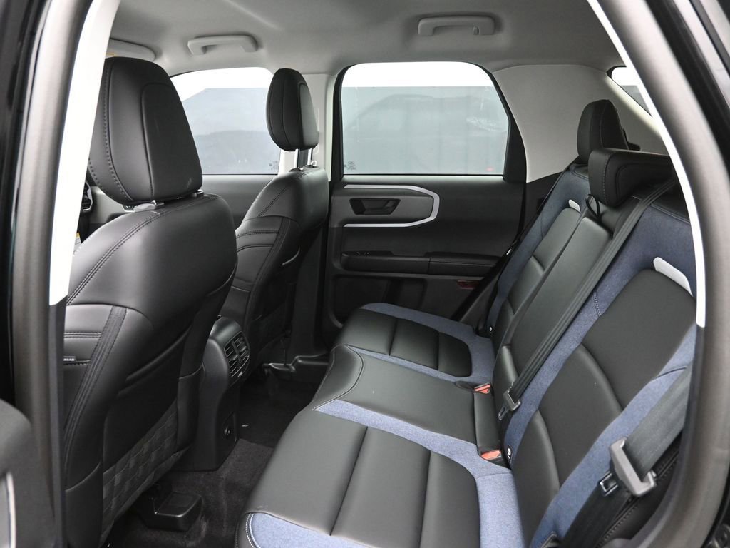 New 2025 Ford Bronco Sport Outer Banks AWD/4WD image 2