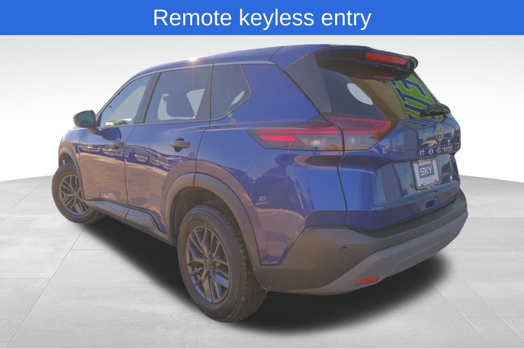 Used 2023 Nissan Rogue S image 6