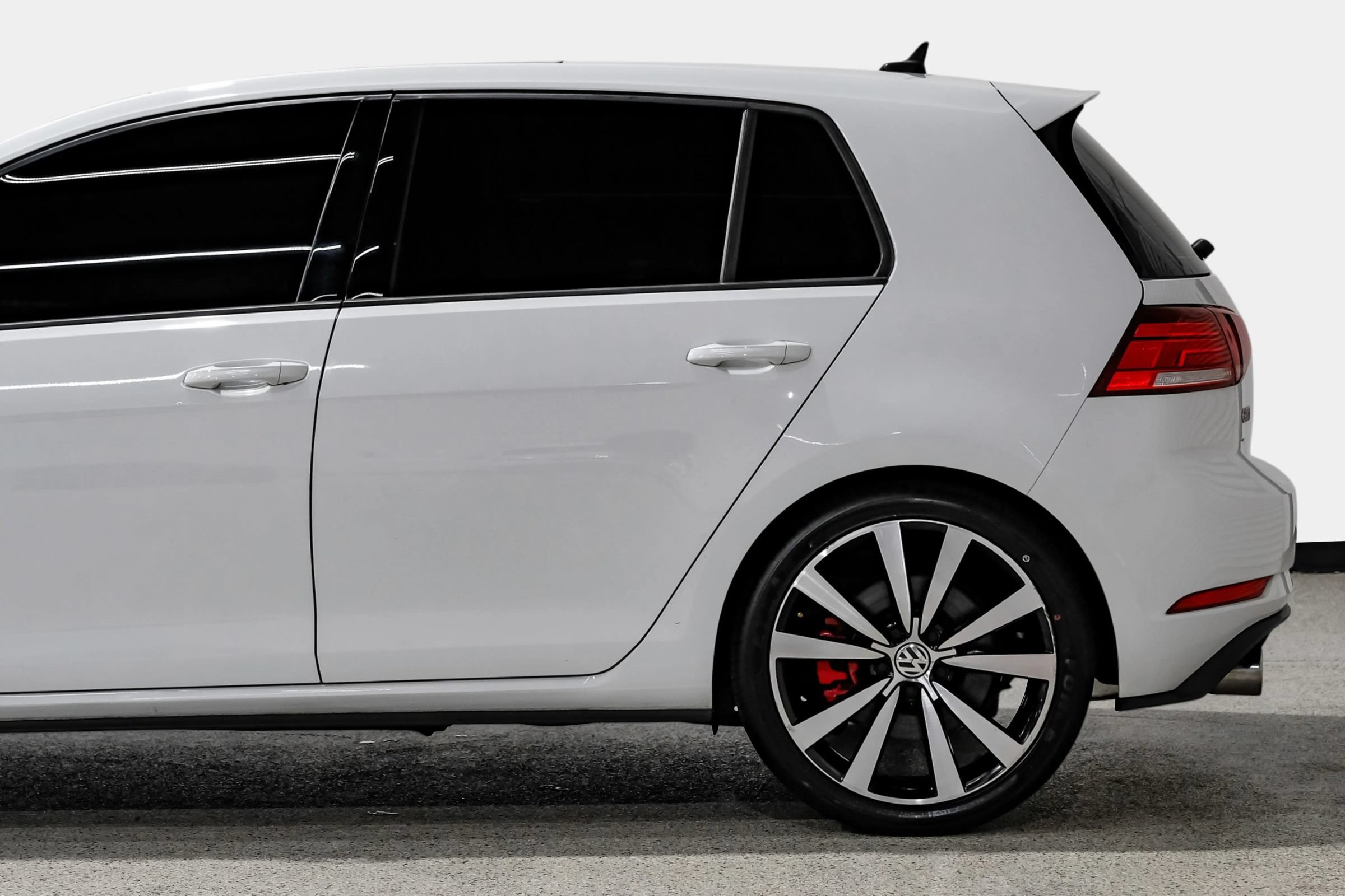 Used 2019 Volkswagen GTI Rabbit Edition FWD image 15
