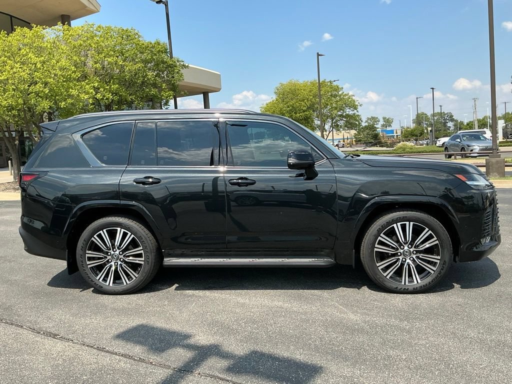 New 2026 Lexus LX 700h Luxury AWD/4WD image 2