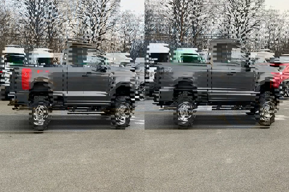 New 2026 Ford F350 XL w/ XL Off-Road Package image 2