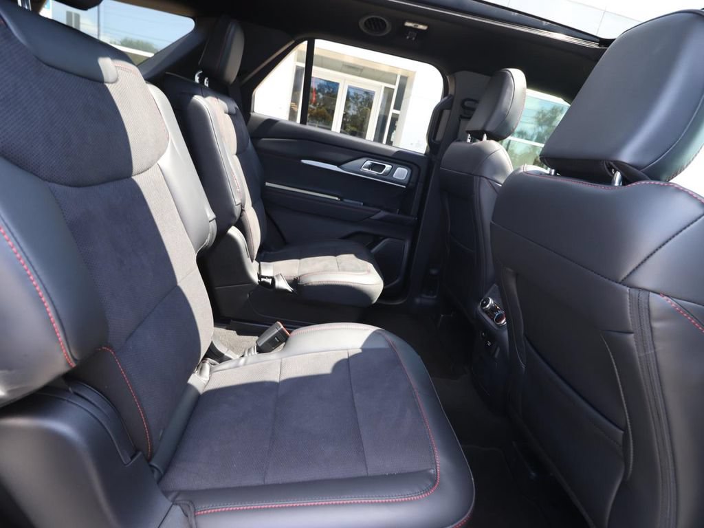 Used 2026 Ford Explorer ST w/ Sun And Sound Package RWD image 22