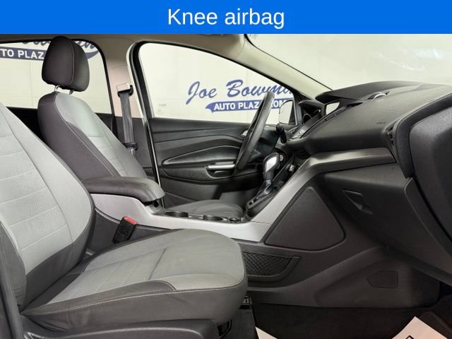 Used 2016 Ford Escape SE w/ Equipment Group 201A AWD/4WD image 16