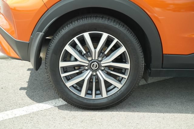 Used 2021 Nissan Kicks SR w/ SR Premium Package FWD image 45
