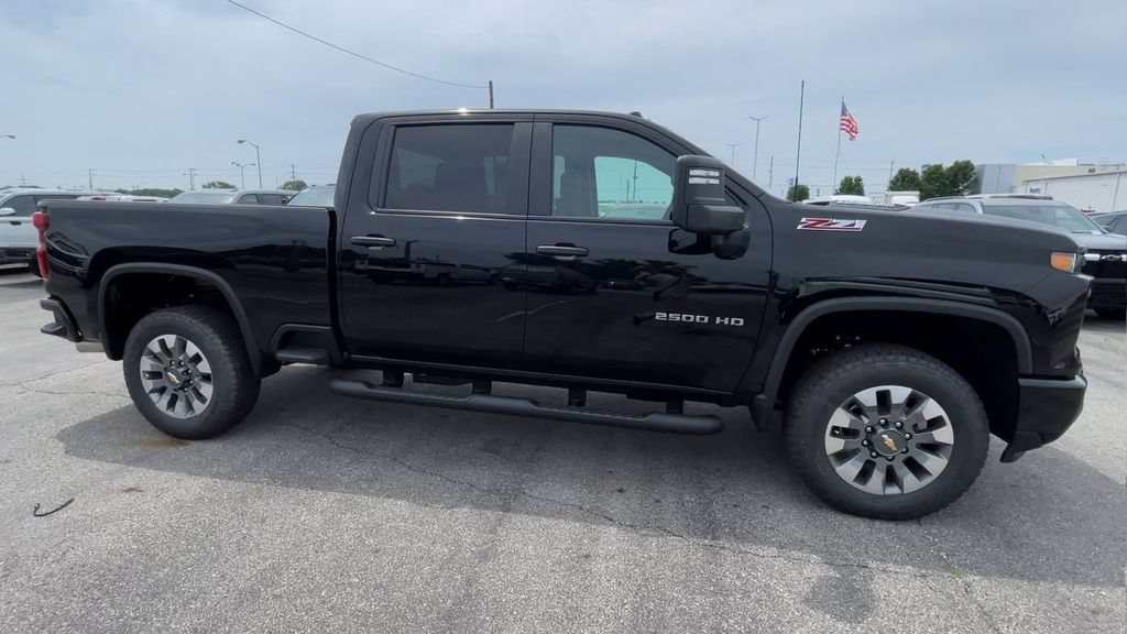 New 2026 Chevrolet Silverado 2500 Custom w/ Custom Value Package AWD/4WD image 3