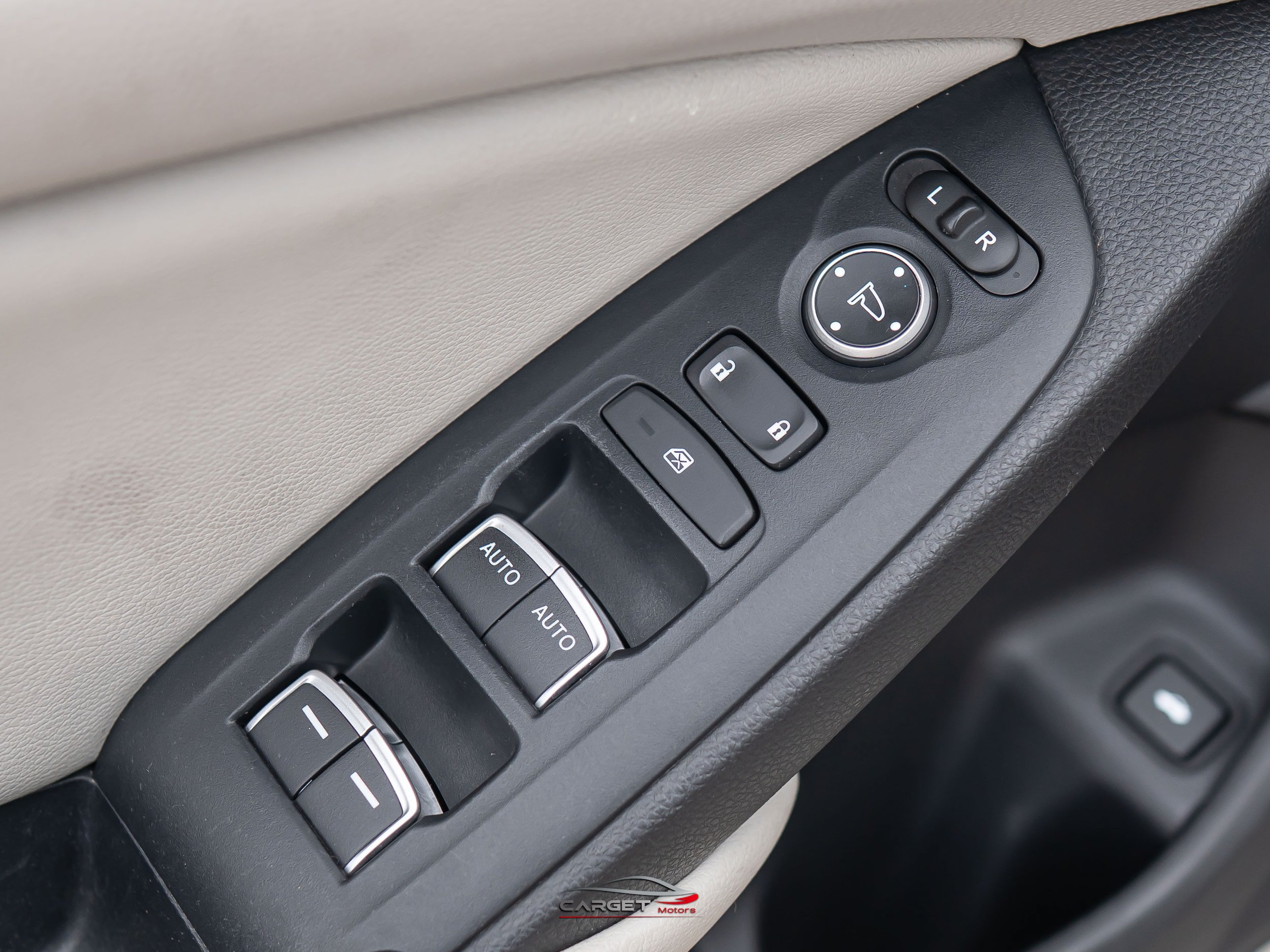 Used 2018 Honda Accord Touring image 40