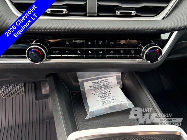 New 2026 Chevrolet Equinox LT w/ Convenience Package II AWD/4WD image 21