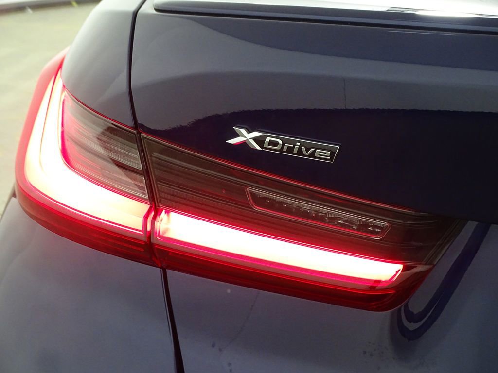 Used 2023 BMW 330i xDrive Sedan w/ M Sport Package image 49