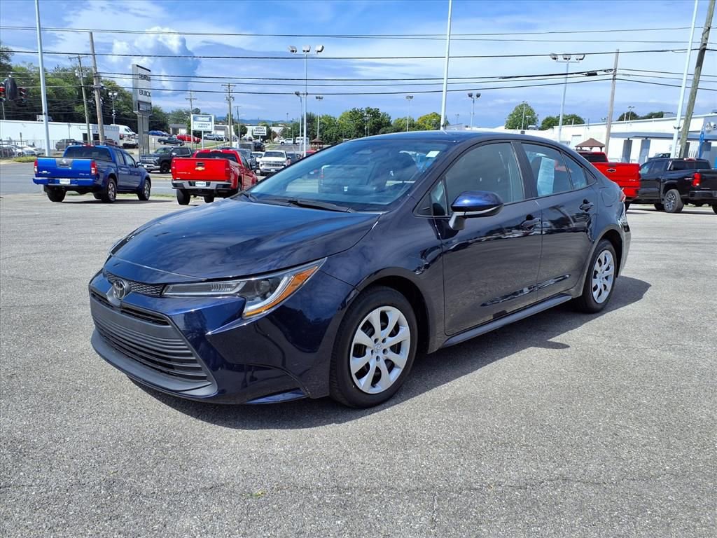 Used 2023 Toyota Corolla LE image 8