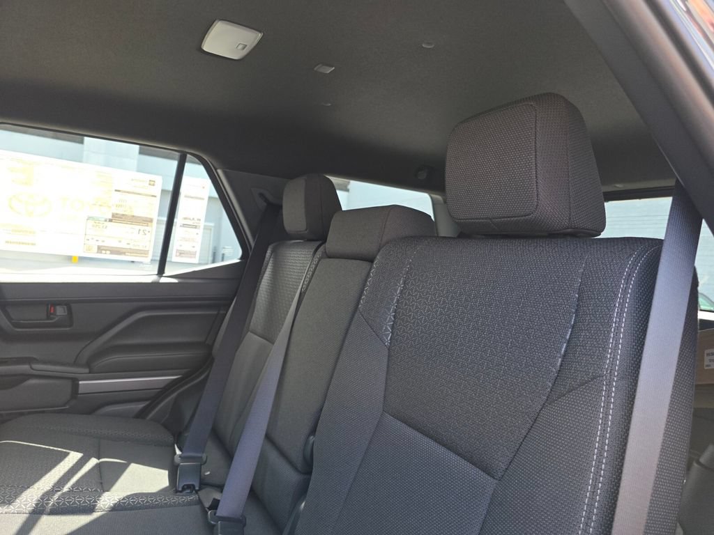 New 2026 Toyota 4Runner SR5 AWD/4WD image 20