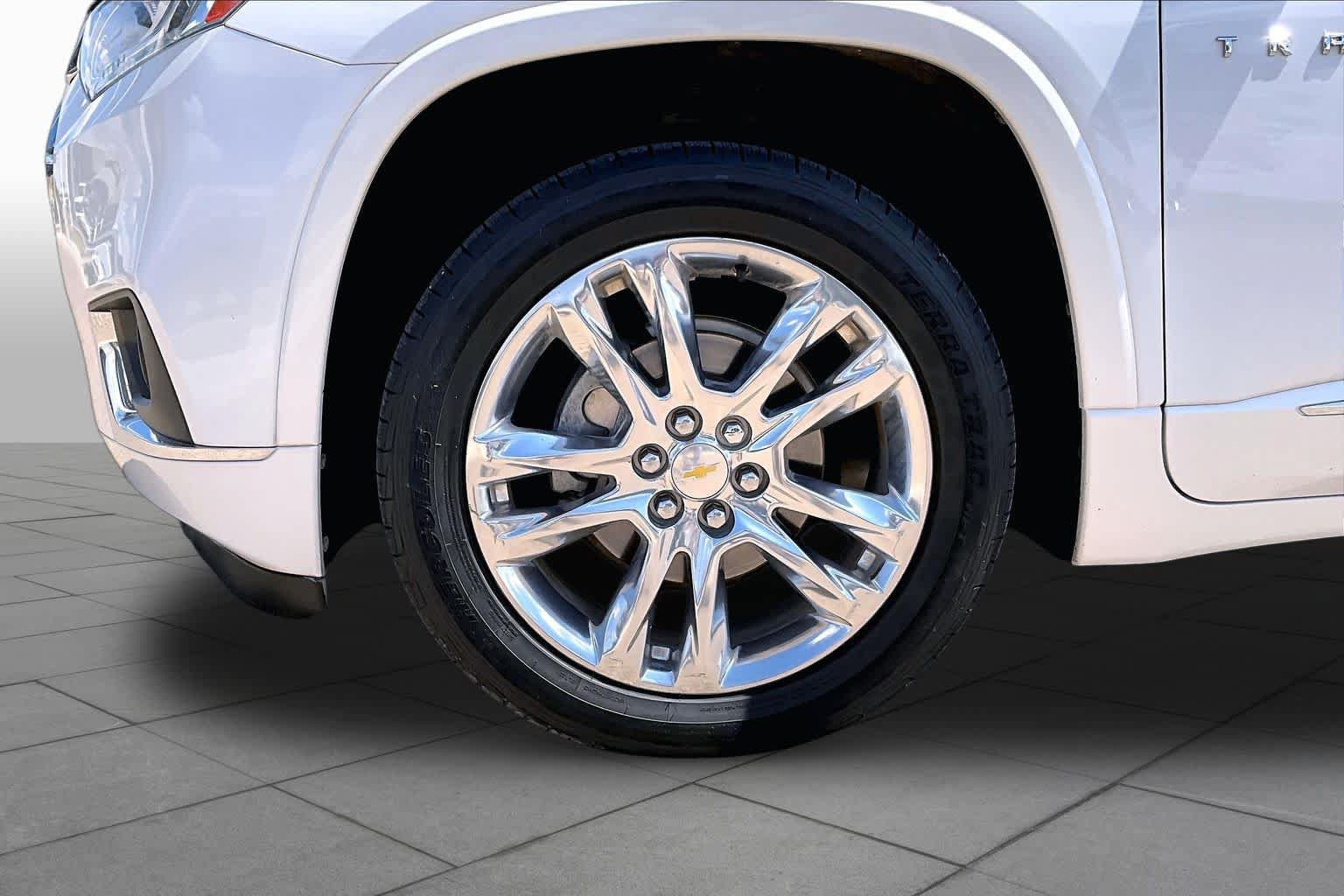 Used 2019 Chevrolet Traverse High Country AWD/4WD image 10