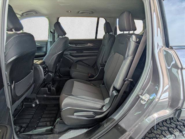 Used 2023 Jeep Grand Cherokee L Laredo w/ Luxury Tech Group I AWD/4WD image 12