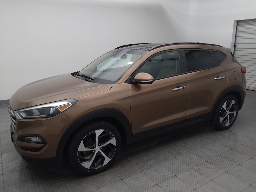 Used 2016 Hyundai Tucson Limited w/ Option Group 03 AWD/4WD image 2