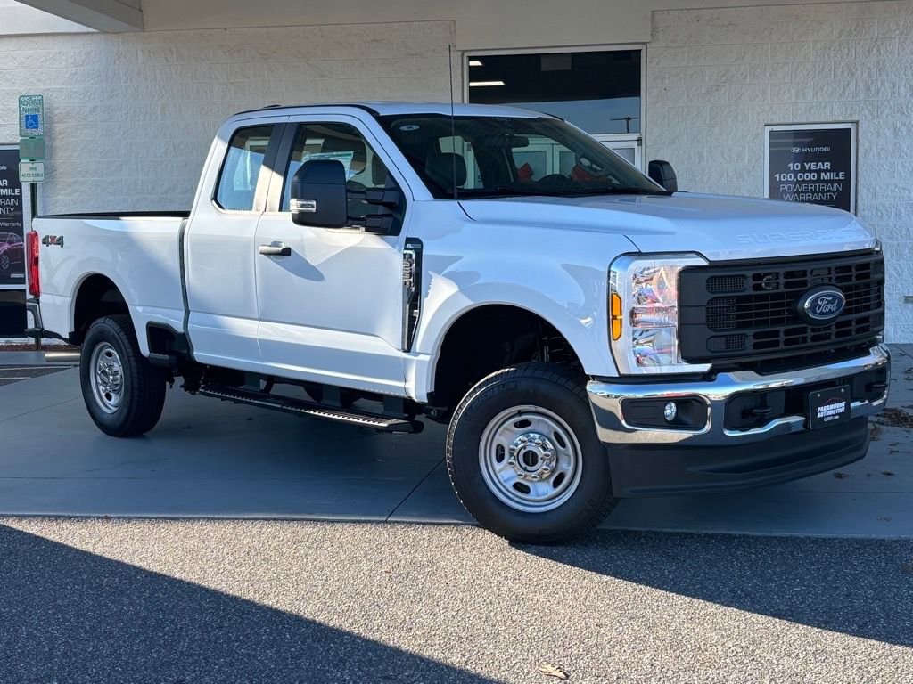 New 2026 Ford F250 XL w/ XL Chrome Package