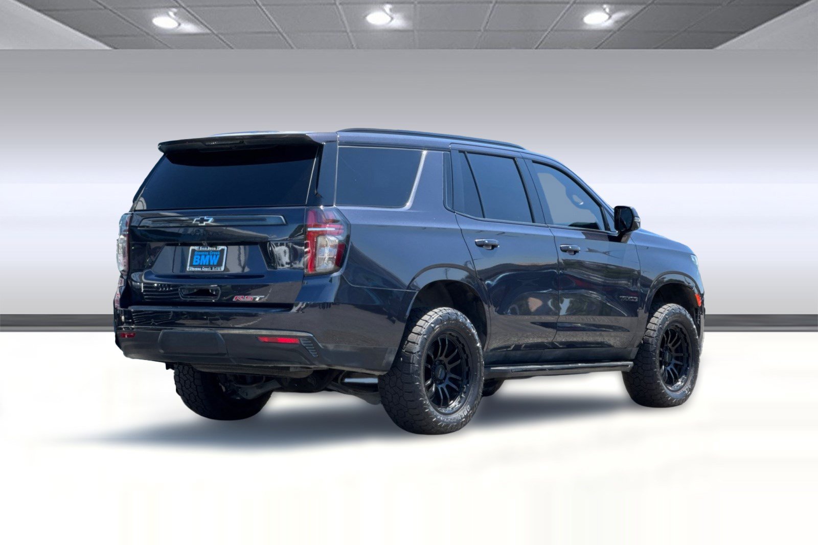 Used 2022 Chevrolet Tahoe RST w/ Luxury Package AWD/4WD image 8