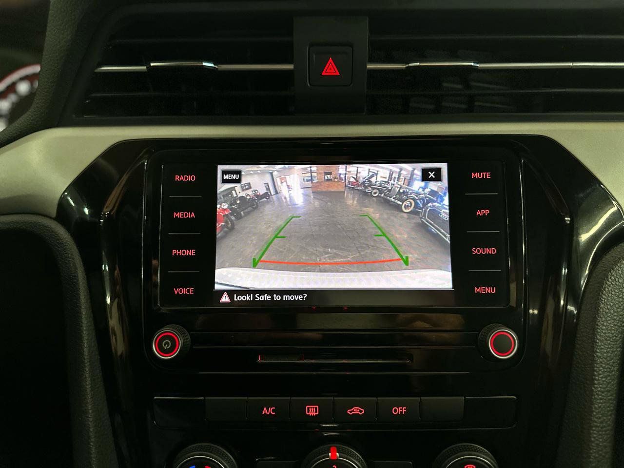 Used 2021 Volkswagen Passat 2.0T S FWD image 30